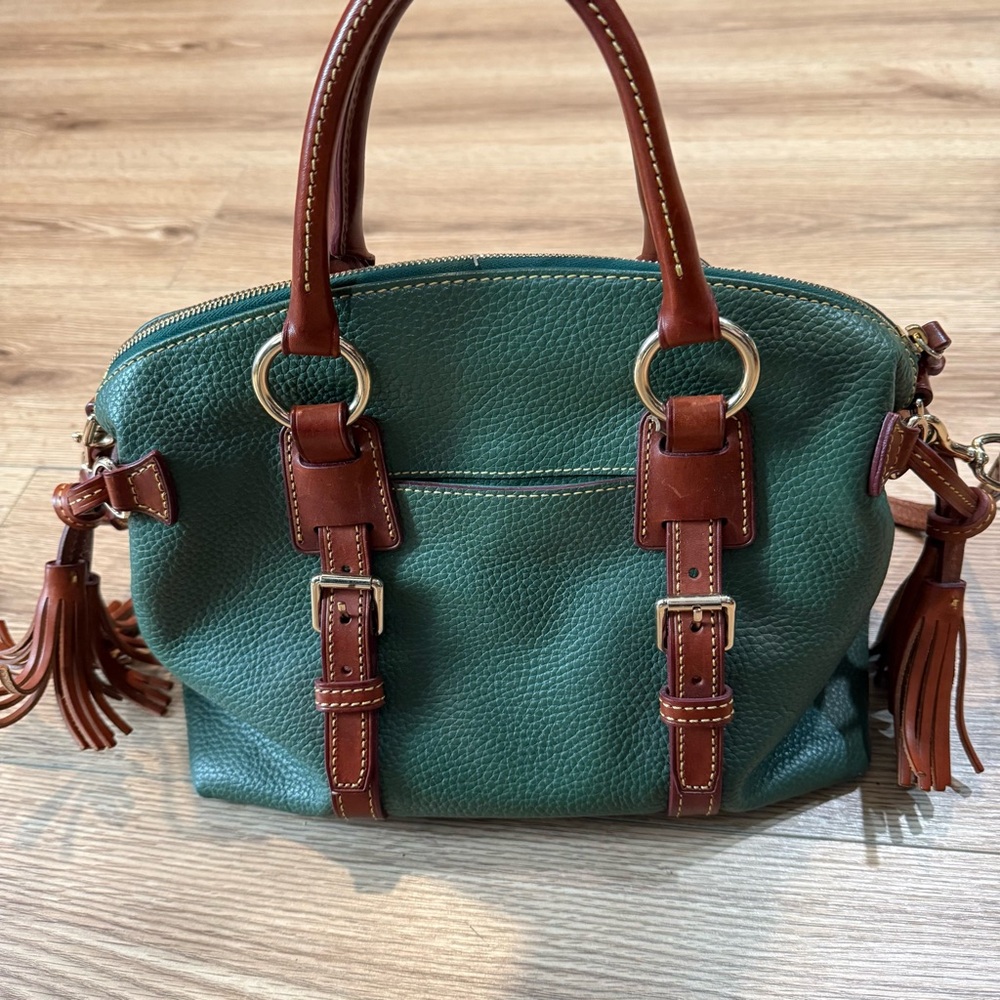 Dooney and Bourke Green Pebbled Grain Leather Bag - Picture 2 of 10